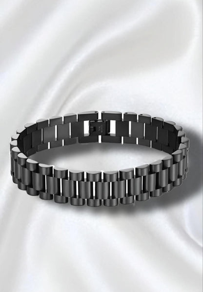 Stylish Black Stainless Steel Chain Bracelet – Sleek & Durable